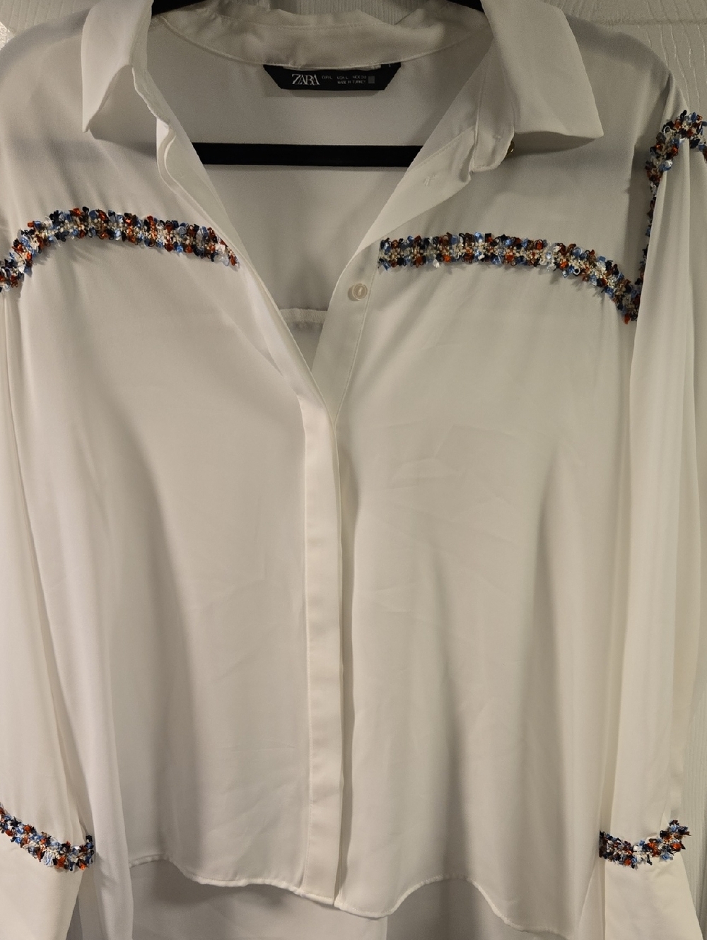 Zara White Button-Front Shirt with Multicolor Beaded Trim Size Large